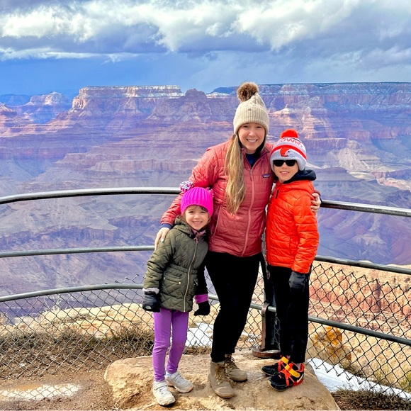 Meet your Posher, Tiffany - Picture 4 of 4